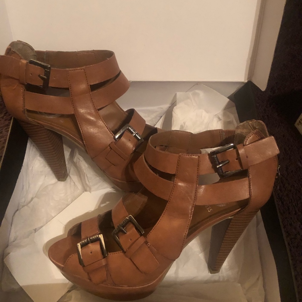 G by Guess 8 1/2 medium brown heels